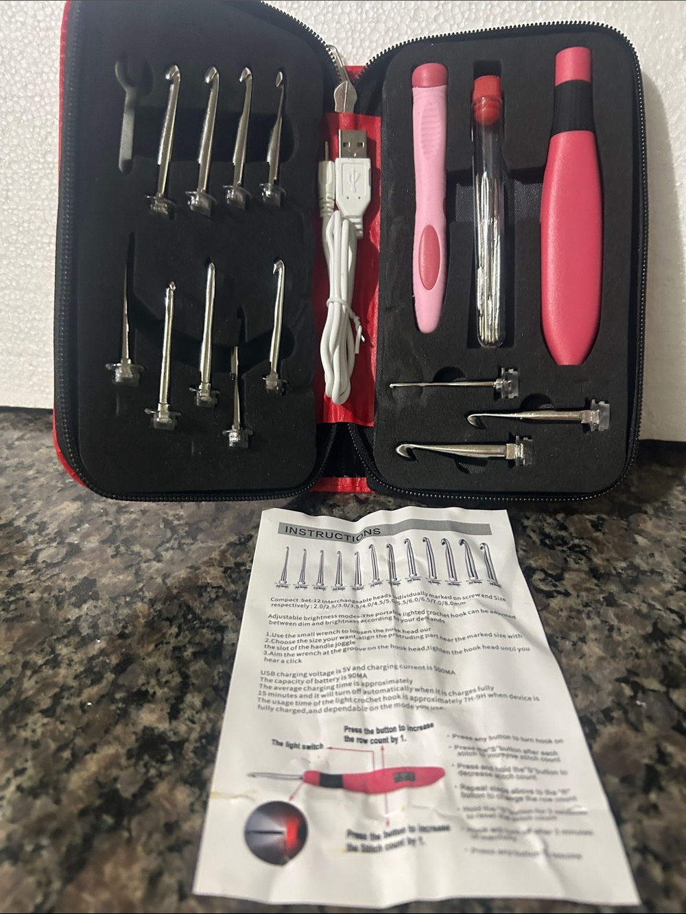 Compact set 12 interchangeable crochet hooks